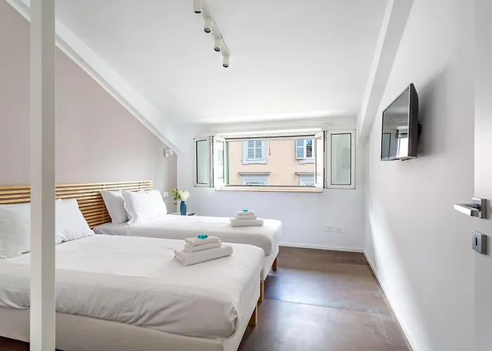 Iflat Bright Brand New 2-bedroom In Monti Roma